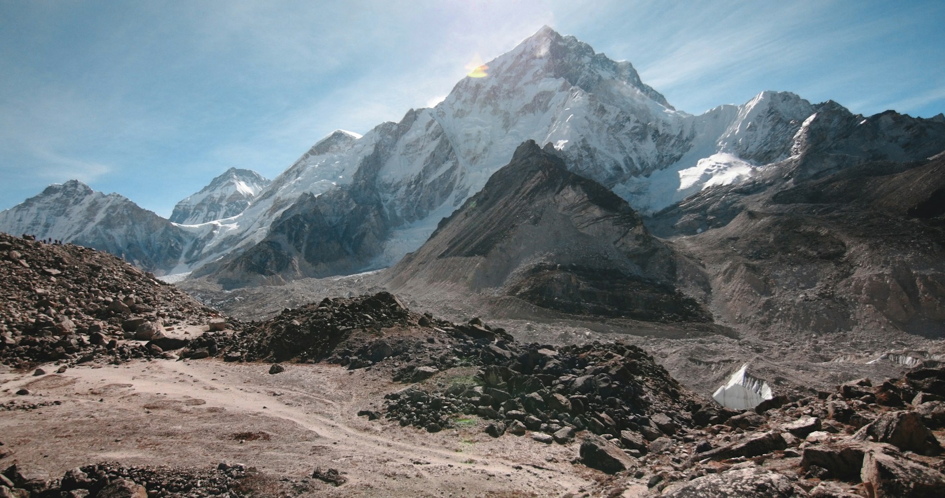 Trekking beyond everest base camp in Nepal