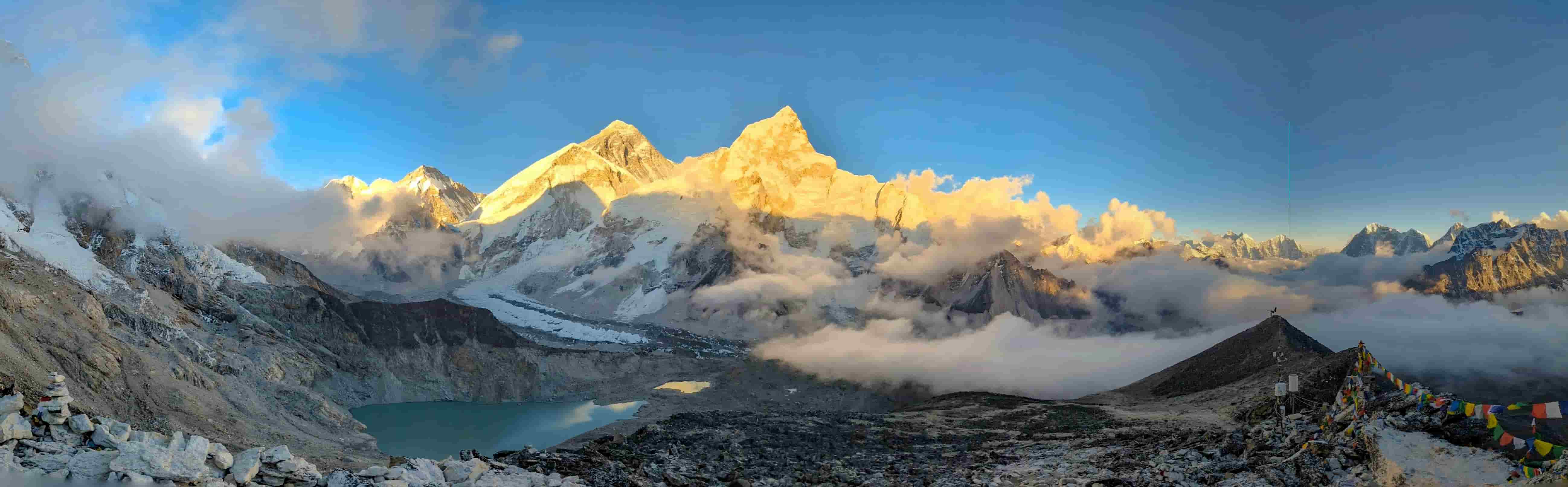 Panoramic View from Everest View Trek Surrounded by Peaks